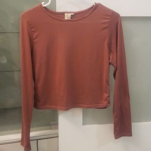 Long sleeve crop top